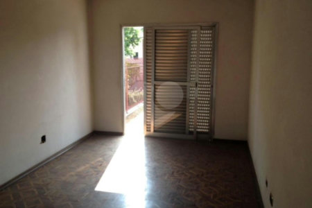 Sobrado à venda com 4 quartos, sendo 2 suítes, em Vila Madalena, São Paulo, SP