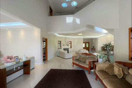 Casa à venda com 4 quartos, sendo 3 suítes, em Jardim Passárgada I, Cotia, SP