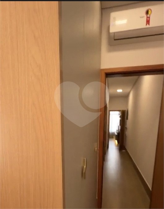 Casa à venda ou para alugar com 3 suítes no condomínio London Park, Indaiatuba - SP