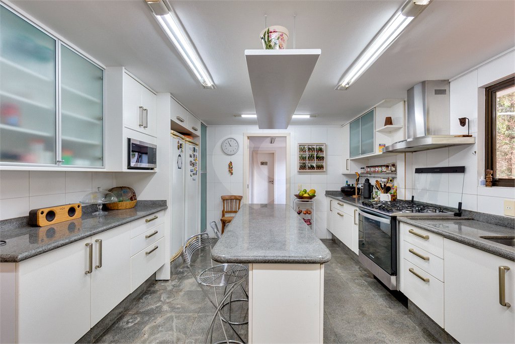 Casa à venda com 4 suítes em Alto da Boa Vista, São Paulo, SP