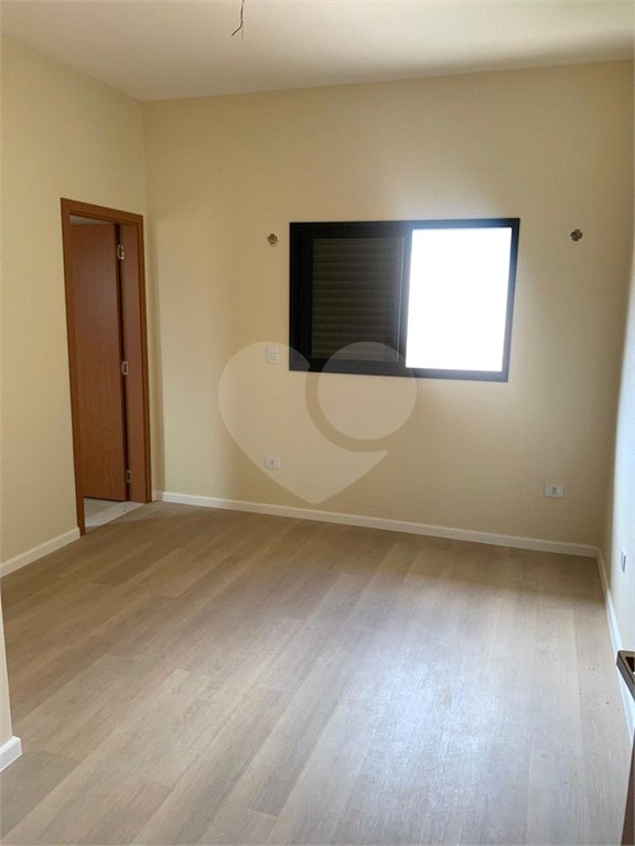 Casa à venda com 3 suítes em Vila Petrópolis, Atibaia, SP