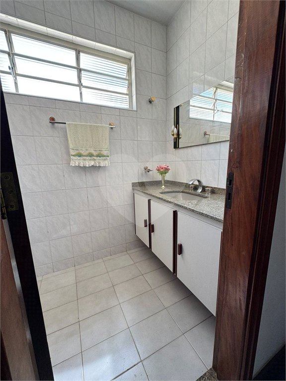 Casa à venda com 4 quartos, sendo 1 suíte,  em Vila Romão, Salto, SP