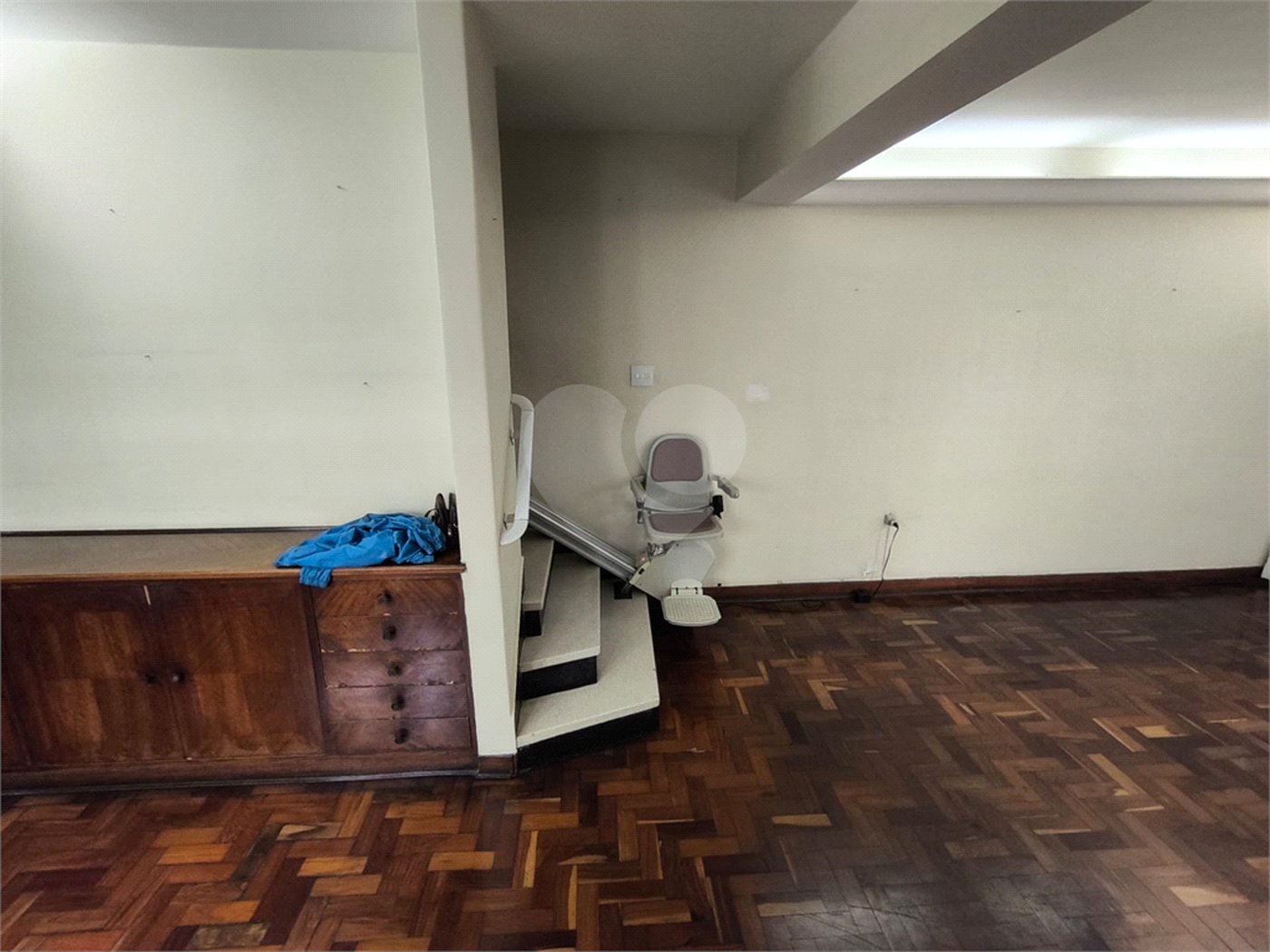 Sobrado à venda com 5 quartos, sendo 1 suíte, em Jardim Trussardi, São Paulo, SP