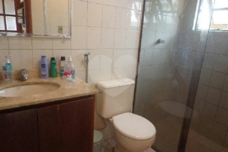 Sobrado à venda com 3 quartos, sendo 2 suítes, em Indianópolis, São Paulo, SP