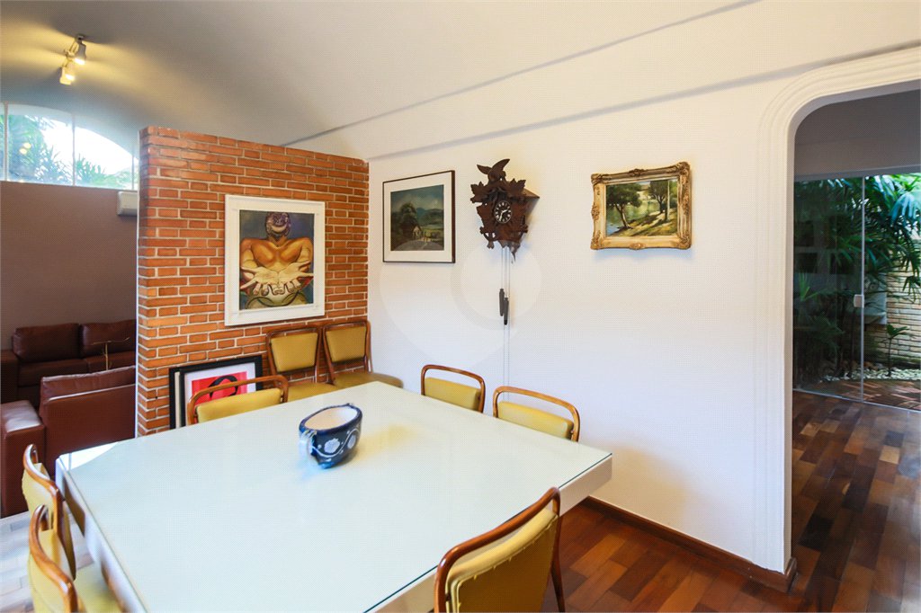Casa à venda com 4 quartos, sendo 1 suíte,  em Interlagos, São Paulo, SP