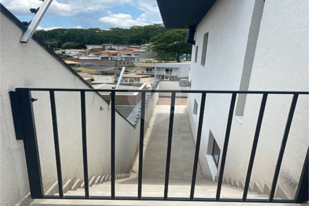 Sobrado à venda com 3 suítes em Jardim Maristela, Atibaia, SP