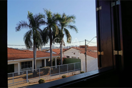 Casa à venda com 3 quartos, sendo 1 suíte,  em Jardim Americano, Sorocaba, SP