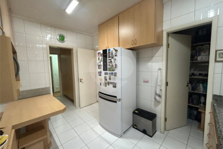 Apartamento à venda com 4 quartos, sendo 2 suítes, em Pinheiros, São Paulo, SP