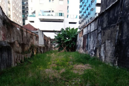 Terreno para alugar, 325 m² por R$ 14.356,00/mês - José Menino - Santos/SP
