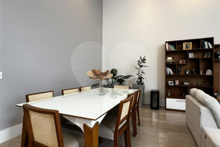 Casa à venda com 4 quartos, sendo 3 suítes, no condomínio Mosaico Essence, Mogi das Cruzes - SP