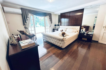 Casa à venda com 8 quartos, sendo 7 suítes, em Barra da Tijuca, Rio de Janeiro, RJ