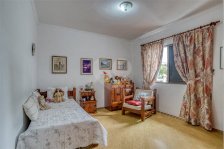 Casa de Vila à venda com 4 quartos, sendo 2 suítes, em Granja Julieta, São Paulo, SP