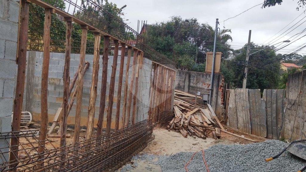 Sobrado à venda com 3 quartos, sendo 1 suíte, em Jardim Franca, São Paulo, SP
