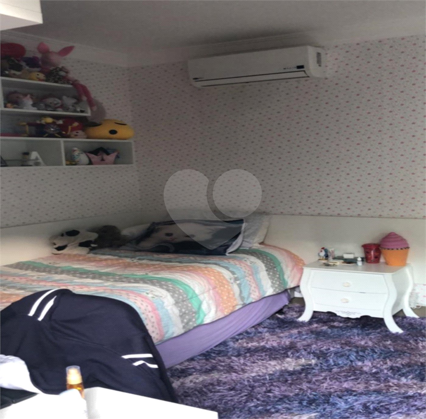 Casa à venda com 4 quartos, sendo 2 suítes, no condomínio Florada da Serra, São Paulo - SP