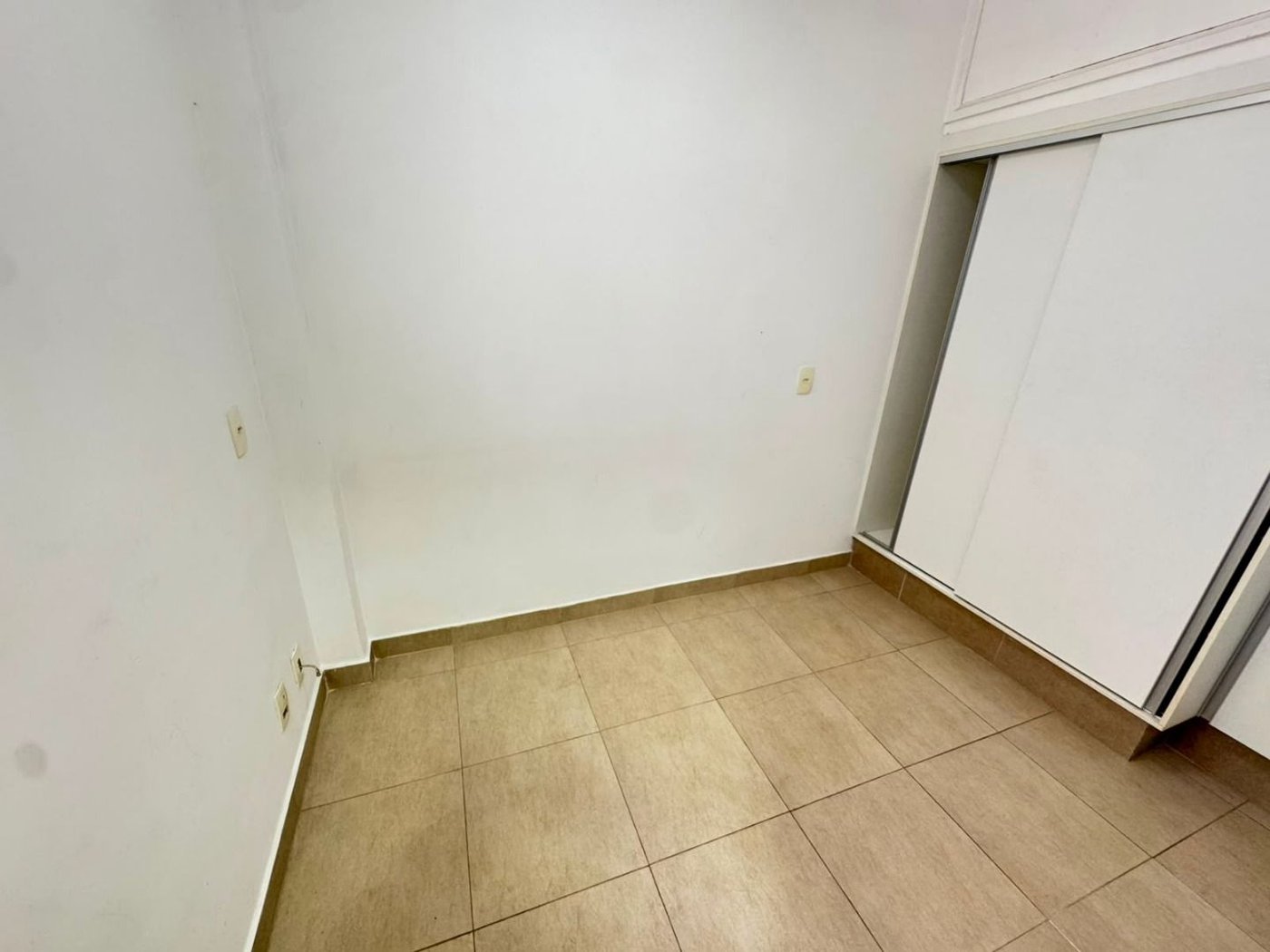 Apartamento com 2 dormitórios para alugar, 113 m² por R$ 5.900,02/mês - Gonzaga - Santos/SP