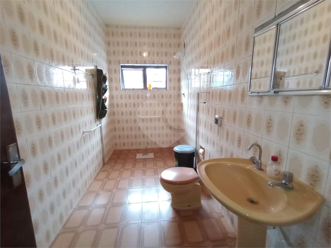 Casa à venda com 6 quartos em Vila Alves, Itapetininga, SP