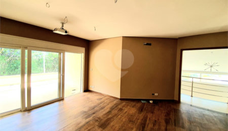 Casa à venda com 5 quartos, sendo 3 suítes,  no condomínio Serra da Estrela, Atibaia - SP