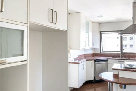 Duplex à venda com 6 quartos, sendo 4 suítes, em Vila Andrade, São Paulo, SP