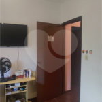 Sobrado à venda com 6 quartos, sendo 1 suíte, em Vila Acoreana, Poá, SP