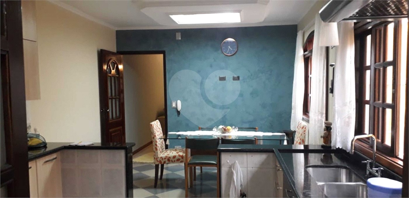 Casa à venda com 3 quartos, sendo 1 suíte, em Vila Gustavo, São Paulo, SP
