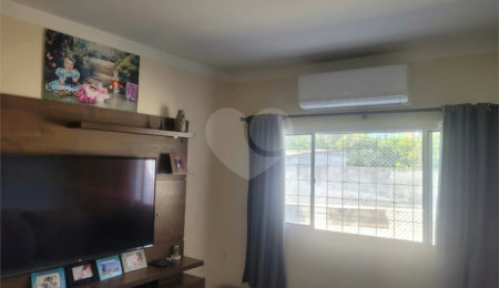 Casa à venda com 3 quartos, sendo 1 suíte,  em Jardim Itanguá, Sorocaba, SP