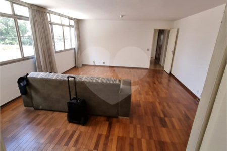 Apartamento à venda com 3 quartos, sendo 1 suíte, em Perdizes, São Paulo, SP