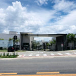 Casa à venda ou para alugar com 3 suítes no condomínio Mont Blanc Village, Vinhedo - SP