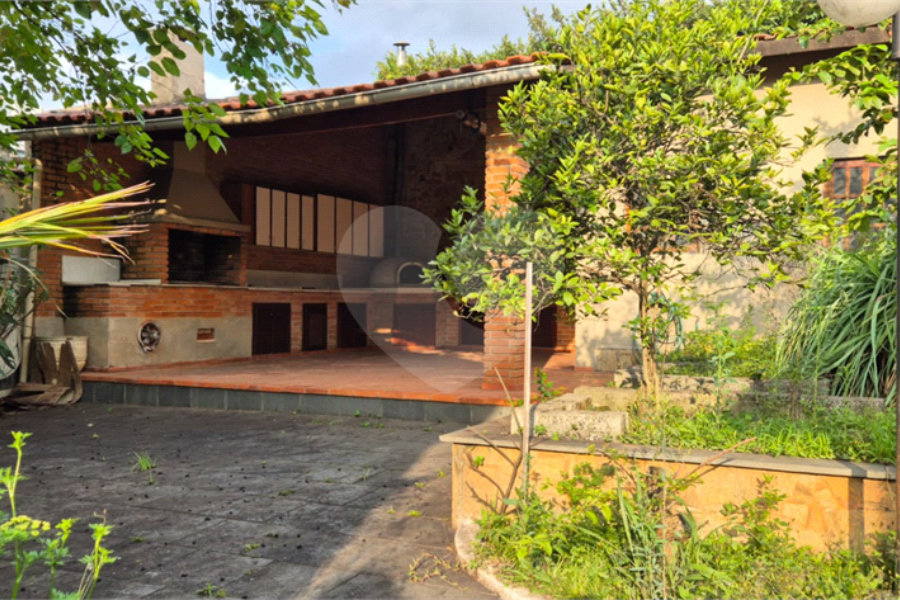 Casa à venda ou para alugar com 4 quartos, sendo 1 suíte, em Tremembé, São Paulo, SP