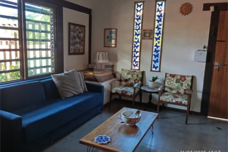 Casa à venda com 4 quartos, sendo 3 suítes, em Geribá, Armação dos Búzios, RJ