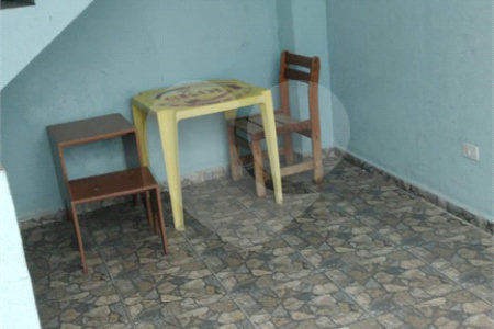 Casa à venda com 6 quartos, sendo 4 suítes, em Chora Menino, São Paulo, SP