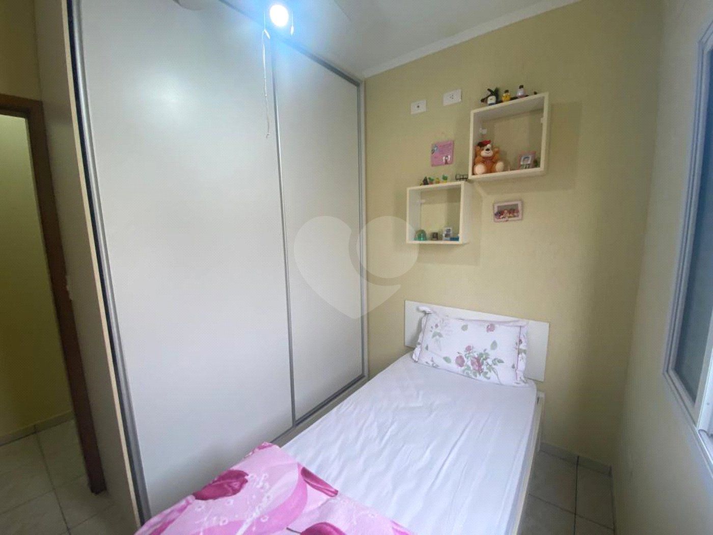 Sobrado à venda com 3 quartos, sendo 1 suíte, em Horto, São Paulo, SP
