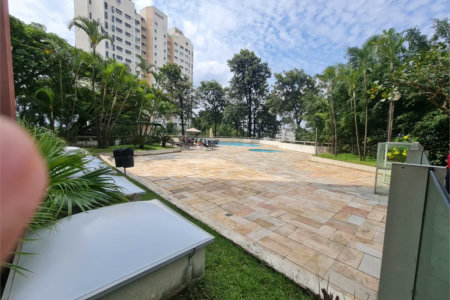 Apartamento à venda com 3 suítes em Conjunto Residencial Morumbi, São Paulo, SP