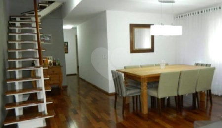 Duplex à venda com 3 quartos, sendo 1 suíte,  em Vila Oliveira, Mogi das Cruzes, SP