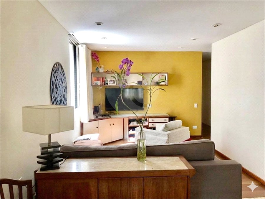 Apartamento para alugar com 3 quartos, sendo 1 suíte,  em Jardim Paulista, São Paulo, SP