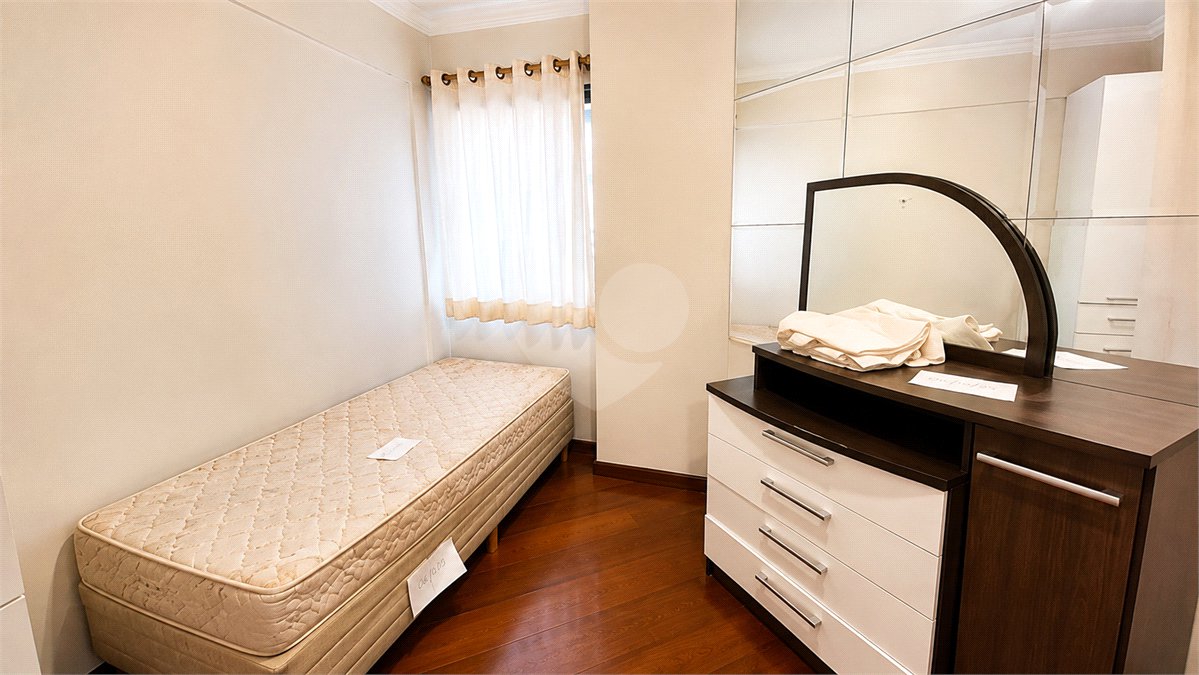 Apartamento à venda com 4 quartos, sendo 1 suíte, em Moema, São Paulo, SP