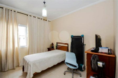 Casa à venda com 3 quartos, sendo 1 suíte, em Parque Continental I, Guarulhos, SP