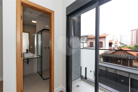 Sobrado à venda com 3 quartos, sendo 1 suíte, em Vila Gumercindo, São Paulo, SP