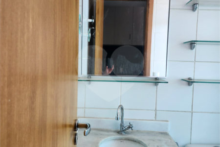 Apartamento à venda com 3 quartos, sendo 1 suíte, em Jardim dos Manacás, Araraquara, SP