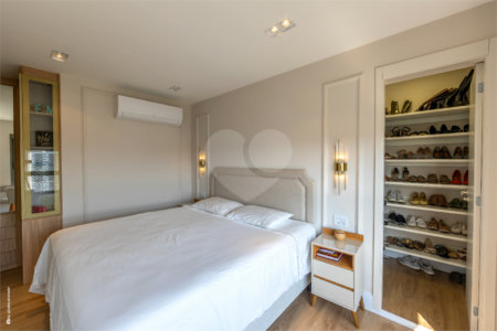 Apartamento à venda com 4 quartos, sendo 2 suítes, em Campo Belo, São Paulo, SP