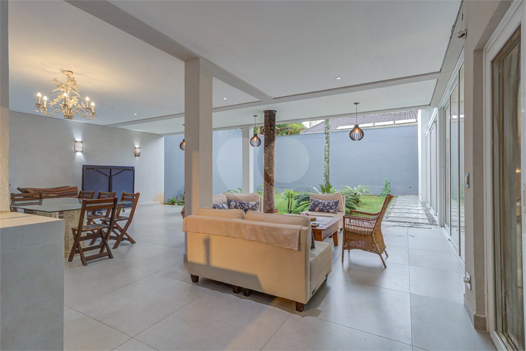 Casa Térrea à venda com 4 suítes em Alto da Boa Vista, São Paulo, SP