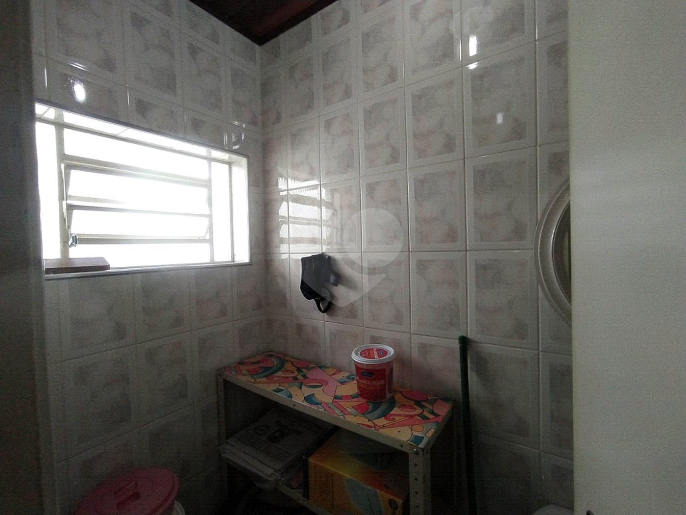 Casa à venda com 6 quartos, sendo 2 suítes, em Chora Menino, São Paulo, SP