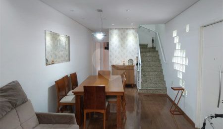 Casa à venda com 3 quartos, sendo 1 suíte,  no condomínio Villagio Esperanza, Guarulhos - SP
