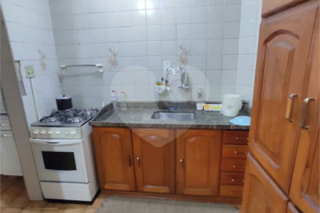 Sobrado à venda com 3 quartos em Chora Menino, São Paulo, SP