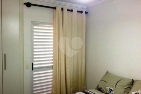 Casa à venda com 3 quartos, sendo 1 suíte, no condomínio Residencial Água Fria, São Paulo - SP