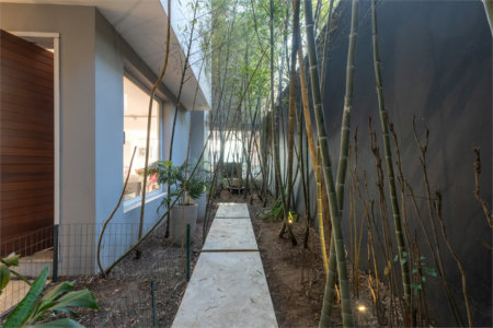 Casa à venda com 4 suítes em Jardim Guedala, São Paulo, SP