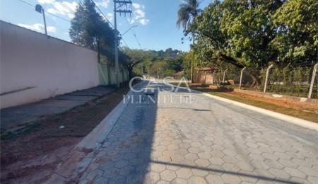 Chácara à venda com 5 quartos, sendo 1 suíte,  em Araçoiaba da Serra, SP