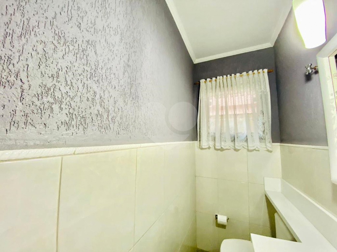 Sobrado à venda com 3 quartos, sendo 1 suíte, em Tremembé, São Paulo, SP