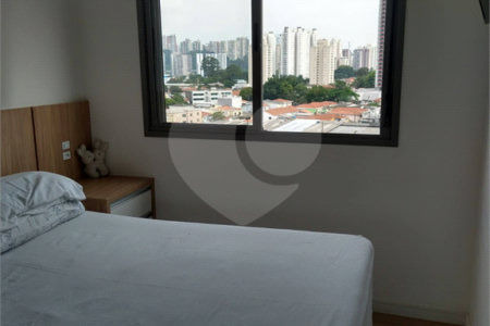 Apartamento à venda com 3 quartos, sendo 1 suíte, em Santo Amaro, São Paulo, SP