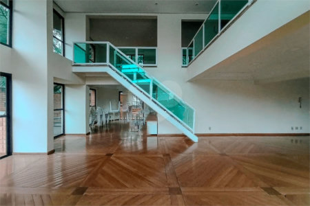 Apartamento à venda com 4 quartos, sendo 2 suítes, em Paraíso do Morumbi, São Paulo, SP