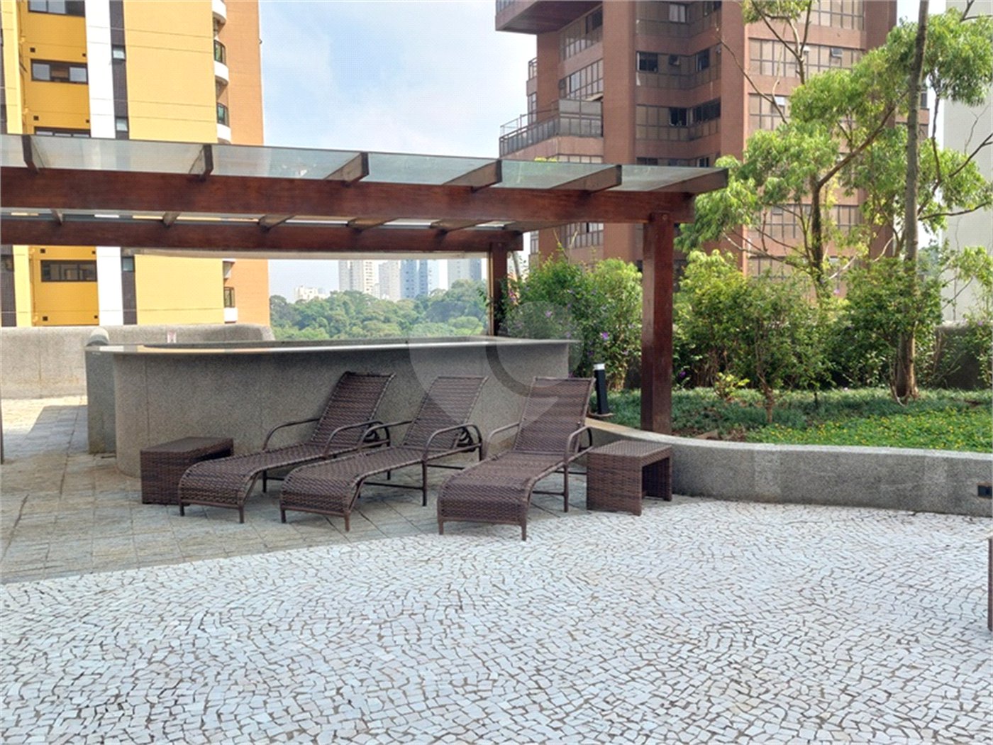 Apartamento à venda com 1 suíte em Vila Suzana, São Paulo, SP